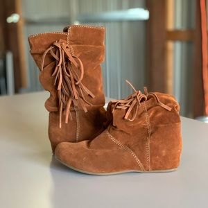 Suede moccasin boots